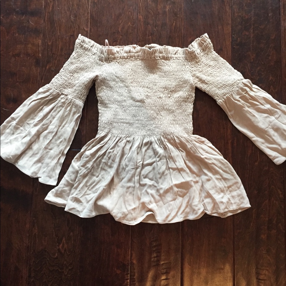 Boutique medium cream off shoulder ruched top